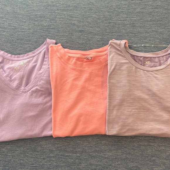 ☀️ 3 listings for $15 Lot 2XL tops All like New Plus tops - Picture 3 of 17